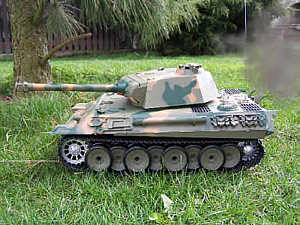 foto Tank - Panther s kou�em 1:16/ kou�-zvuk